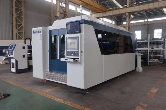 fiber laser cutting machine