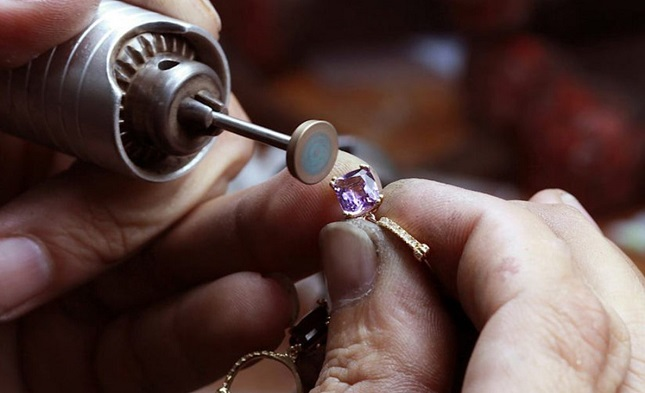 cnc machining for jewelry design