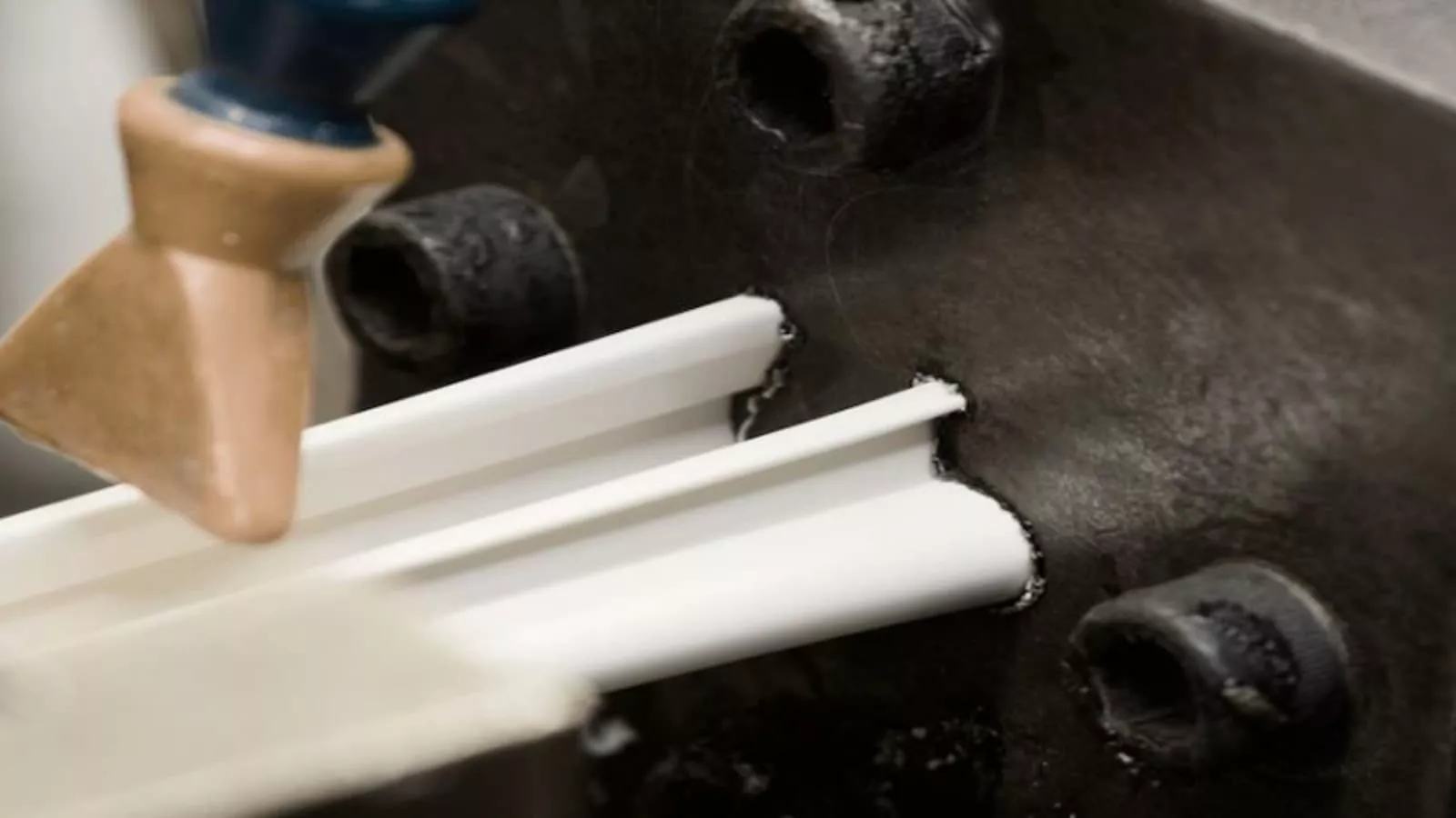 extruded plastic part