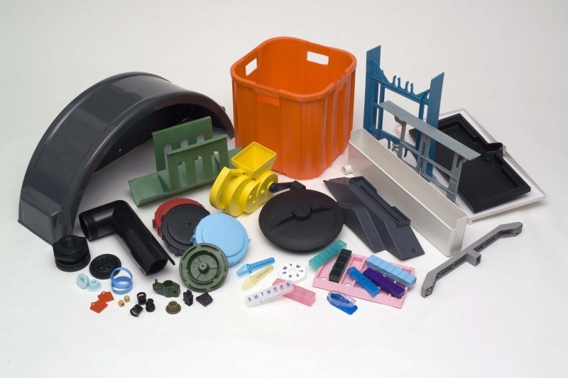 injection molding plastics