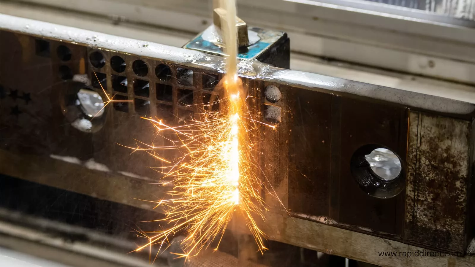 what is wire edm machining
