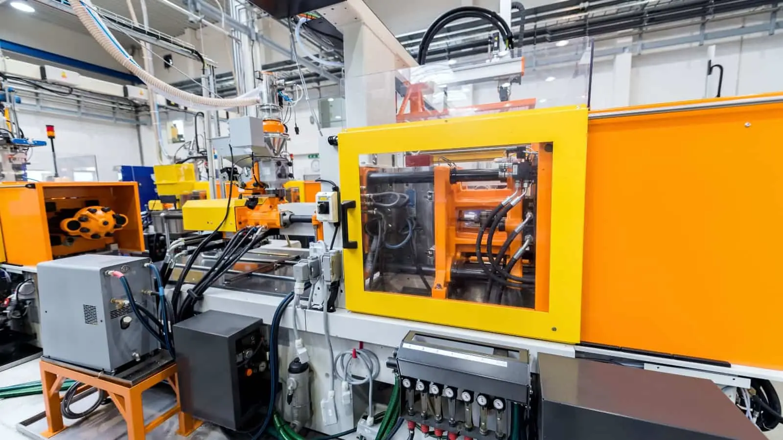 large scale compression molding setup