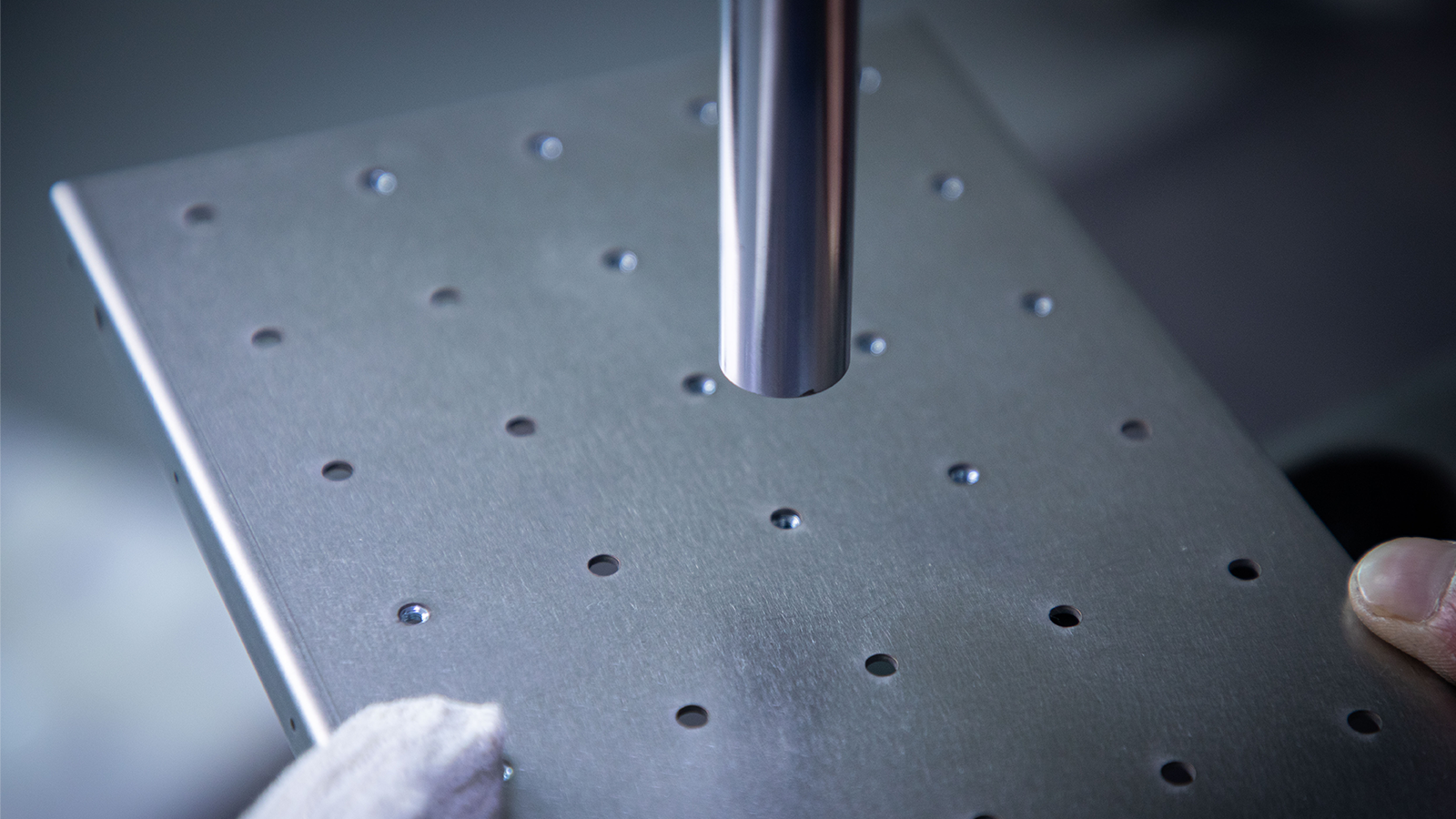 riveting machine