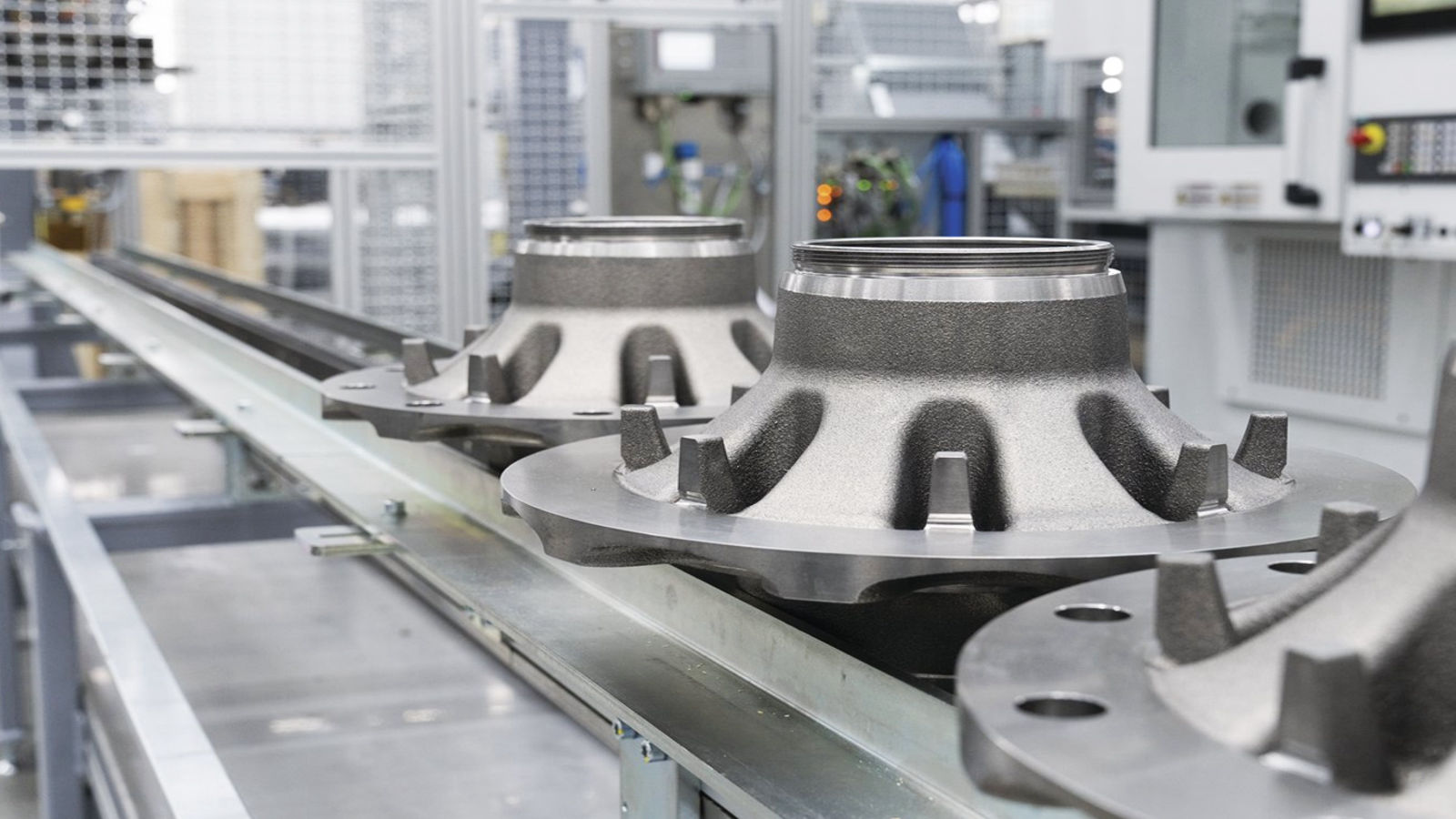 challenges associated with large cnc machining