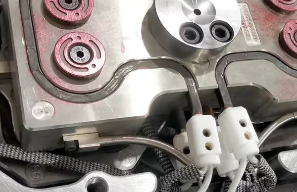 hot runner mold vs cold runner mold